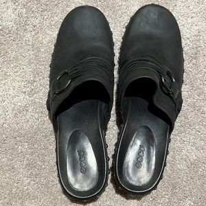 Ecco black clogs with stud detail